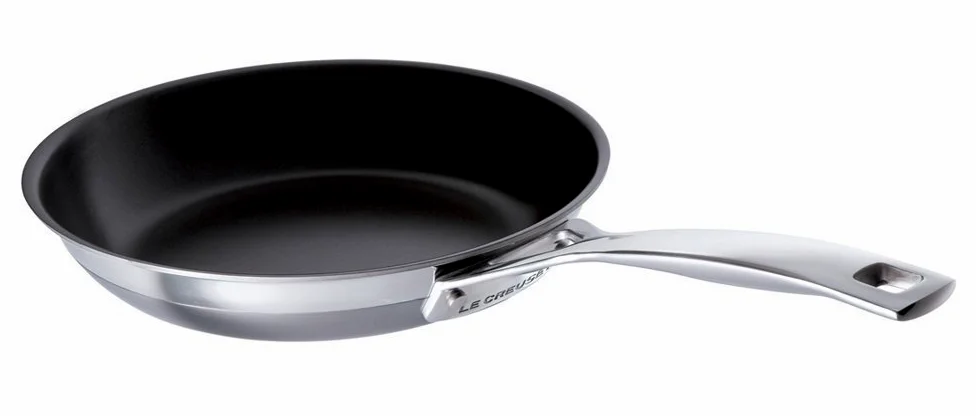 LE CREUSET Padella bassa Classic in acciaio inox, interno antiaderente, diameter 20 cm, Compatibile con Tutte le Fonti di Calore, Induzione Inclusa, 96201320001000