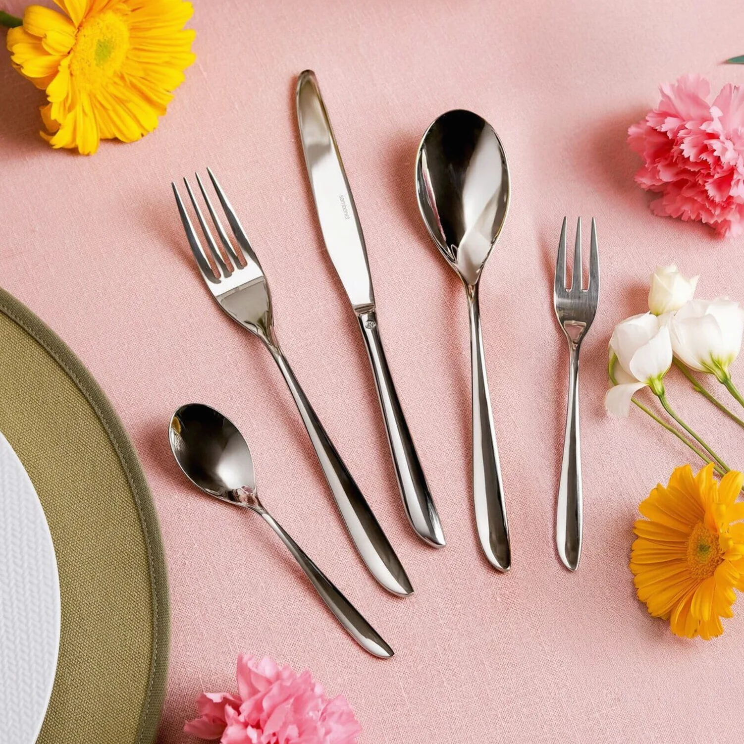Sambonet Leaf 52163-N2 - Set di Posate da Tavola monoblocco in acciaio inox 18/10, per 12 persone, 60 pezzi: 12 forchette, 12 cucchiai, 12 coltelli, 12 cucchiaini da tè, 12 forchette dolce
