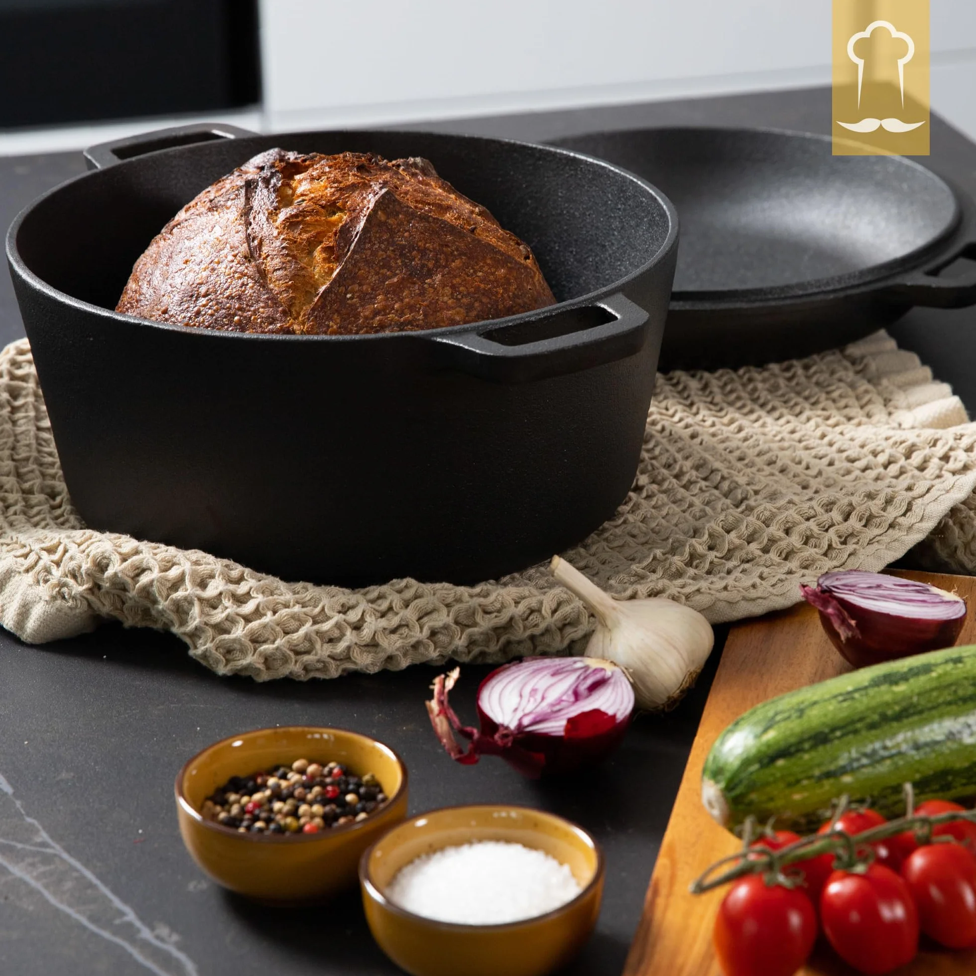 Chefarone Pentola in Ghisa 26 cm 4,6 l con Cestino per Lievitazione e Spatola – Pentola per Pane con Coperchio, Induzione e Forno – Multiuso per Cuocere, Arrostire, Brasare