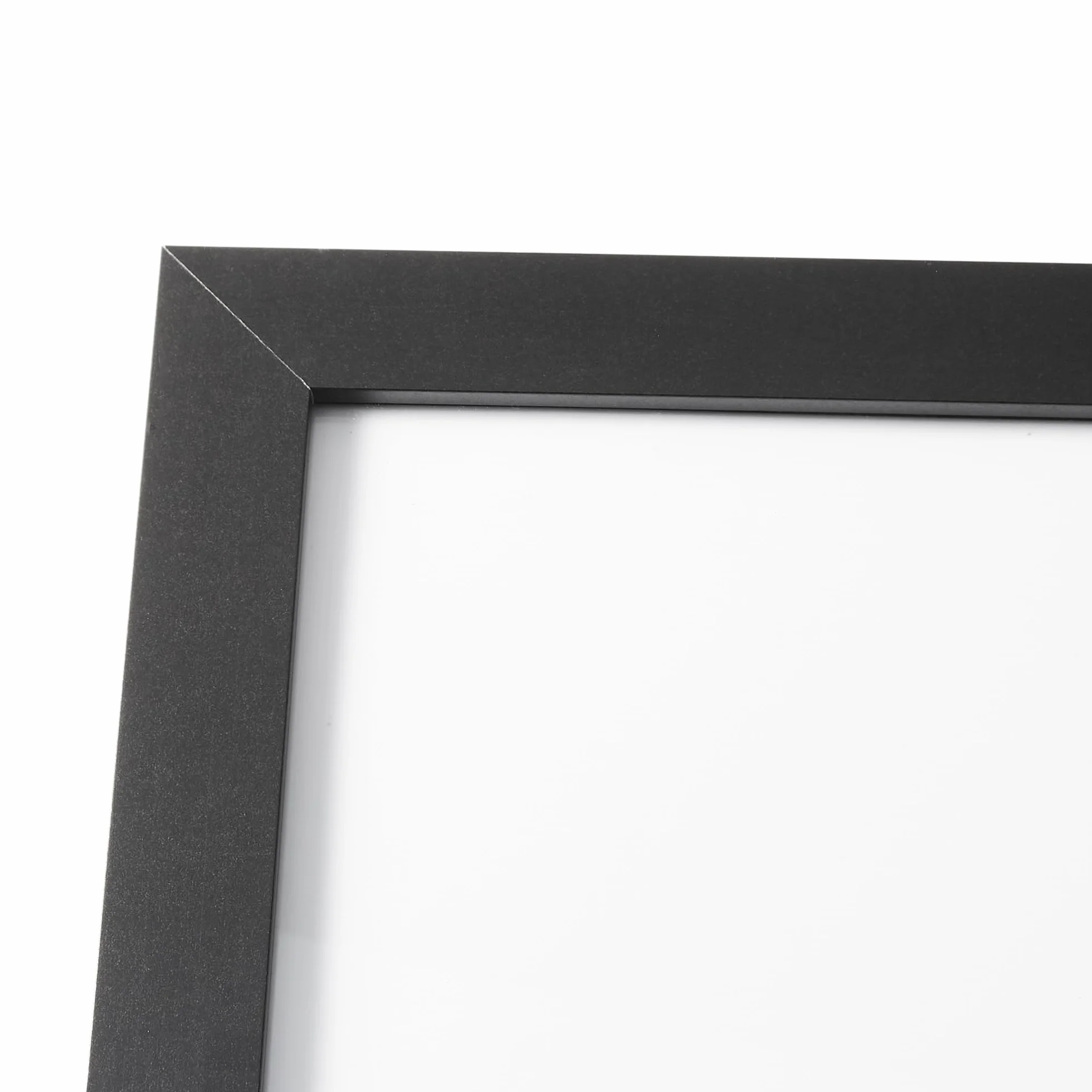 Amazon Basics Cornice Rettangolare in Legno per Poster 51x76cm Nero