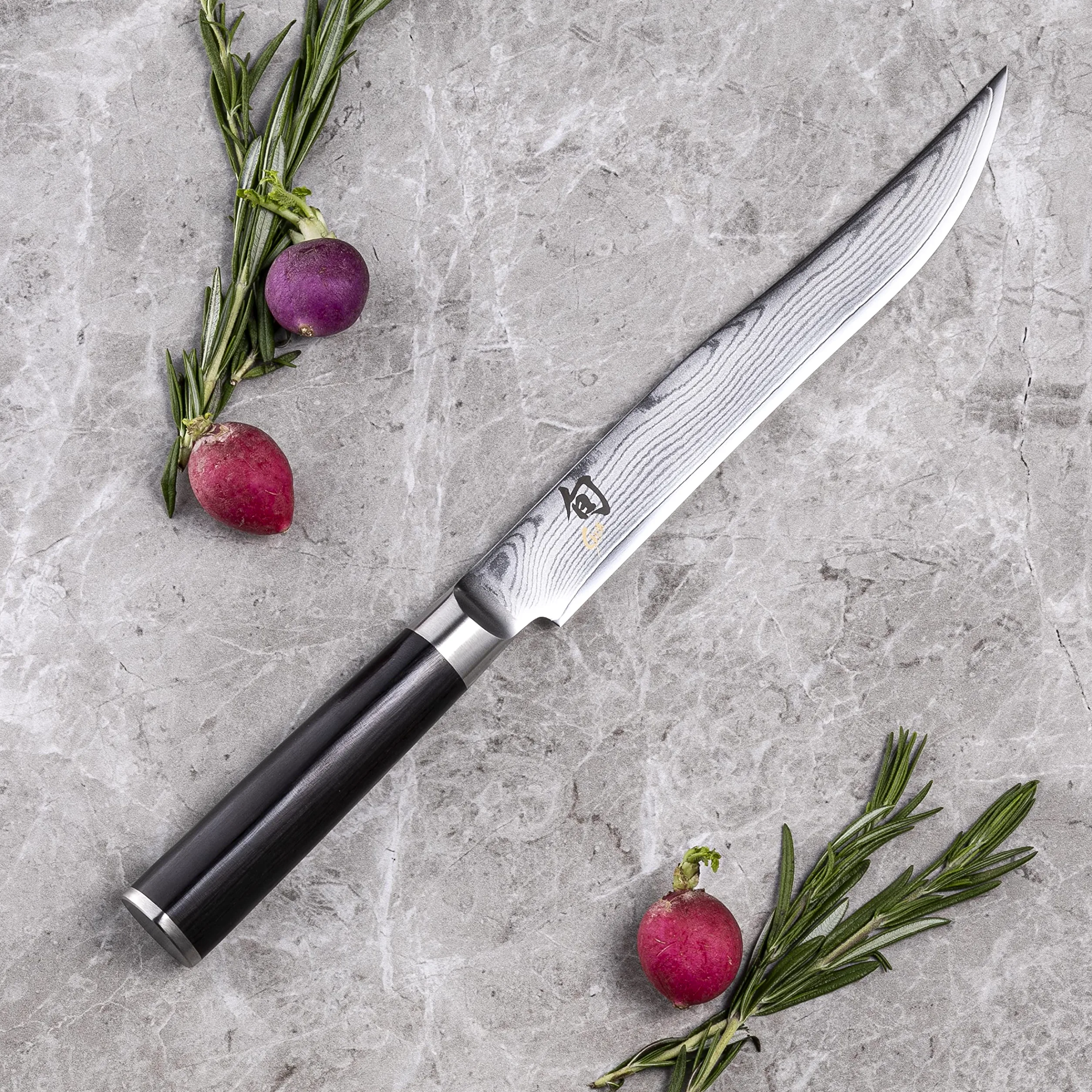KAI Shun Classic coltello da carne giapponese lunghezza lama 20 cm - Coltello damasco 32 strati nucleo VG MAX - 61 (±1) HRC - Manico in legno Pakka - Made in Japan - Coltello da affettare forgiato