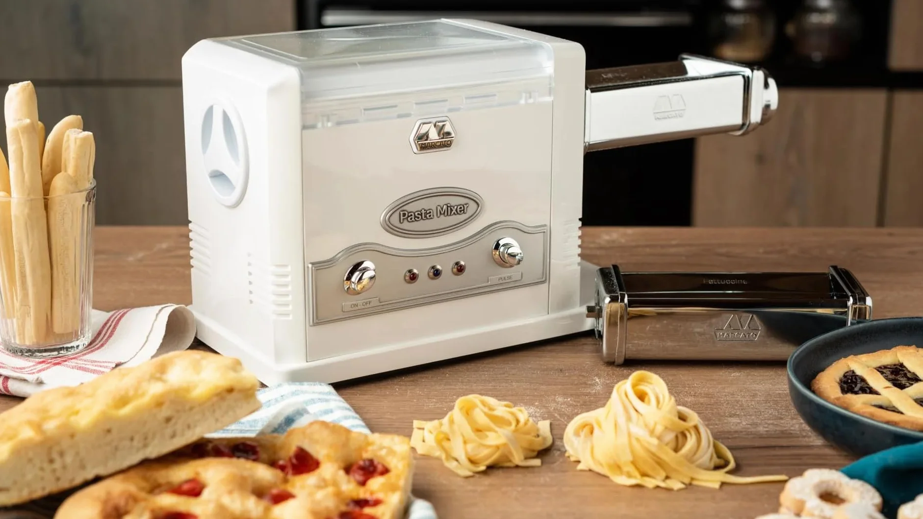 Marcato Impastatrice, Macchina per la Pasta Elettrica, Robot da Cucina, per Pizza, Pasta Fresca, Pane, Dolci, Biscotti, Compatibile con Accessori Extra, Made in Italy. Modello: Pasta Mixer er