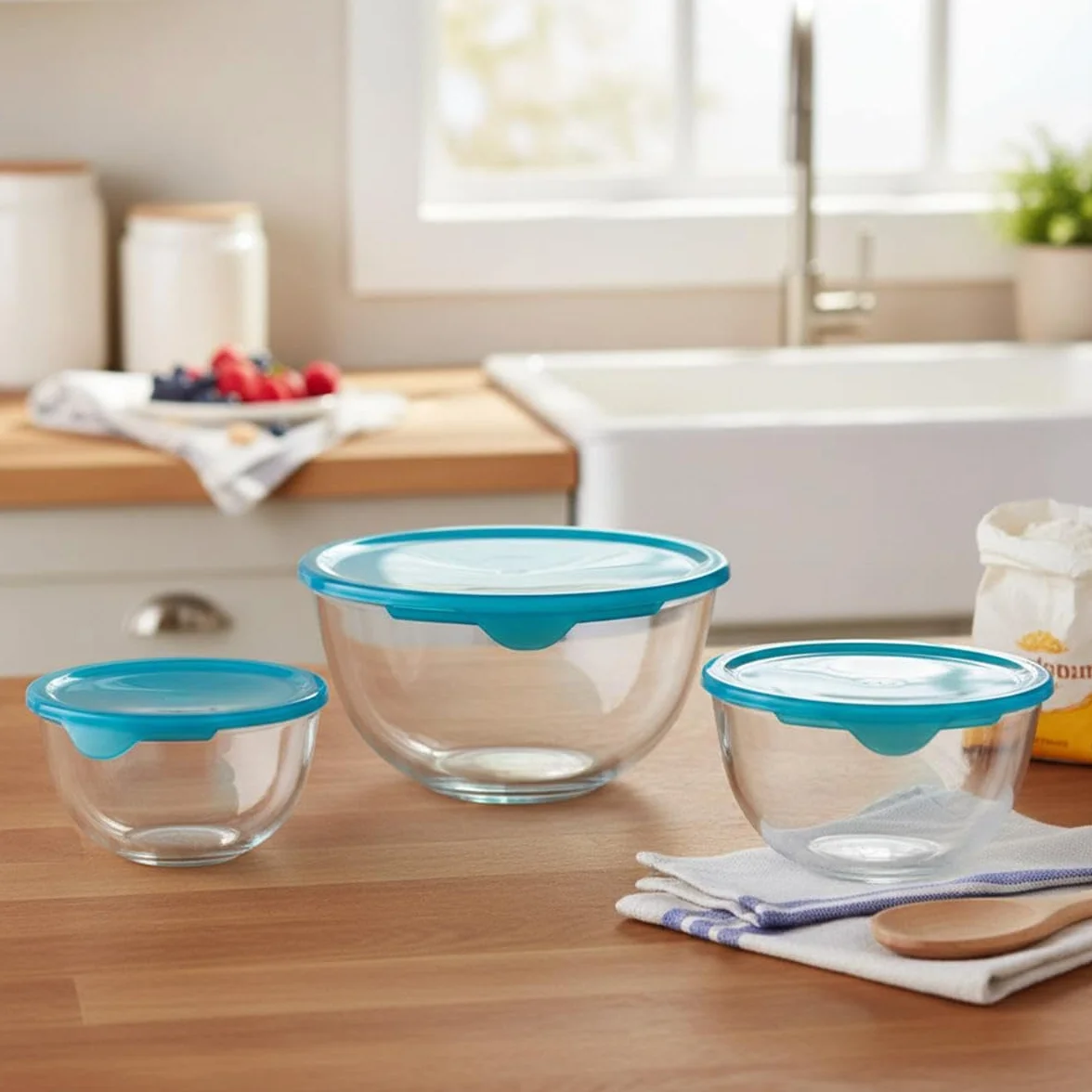 Pyrex 180P000 Ciotola di vetro ad alta resistenza con coperchio, Trasparente/Blu, 2 L