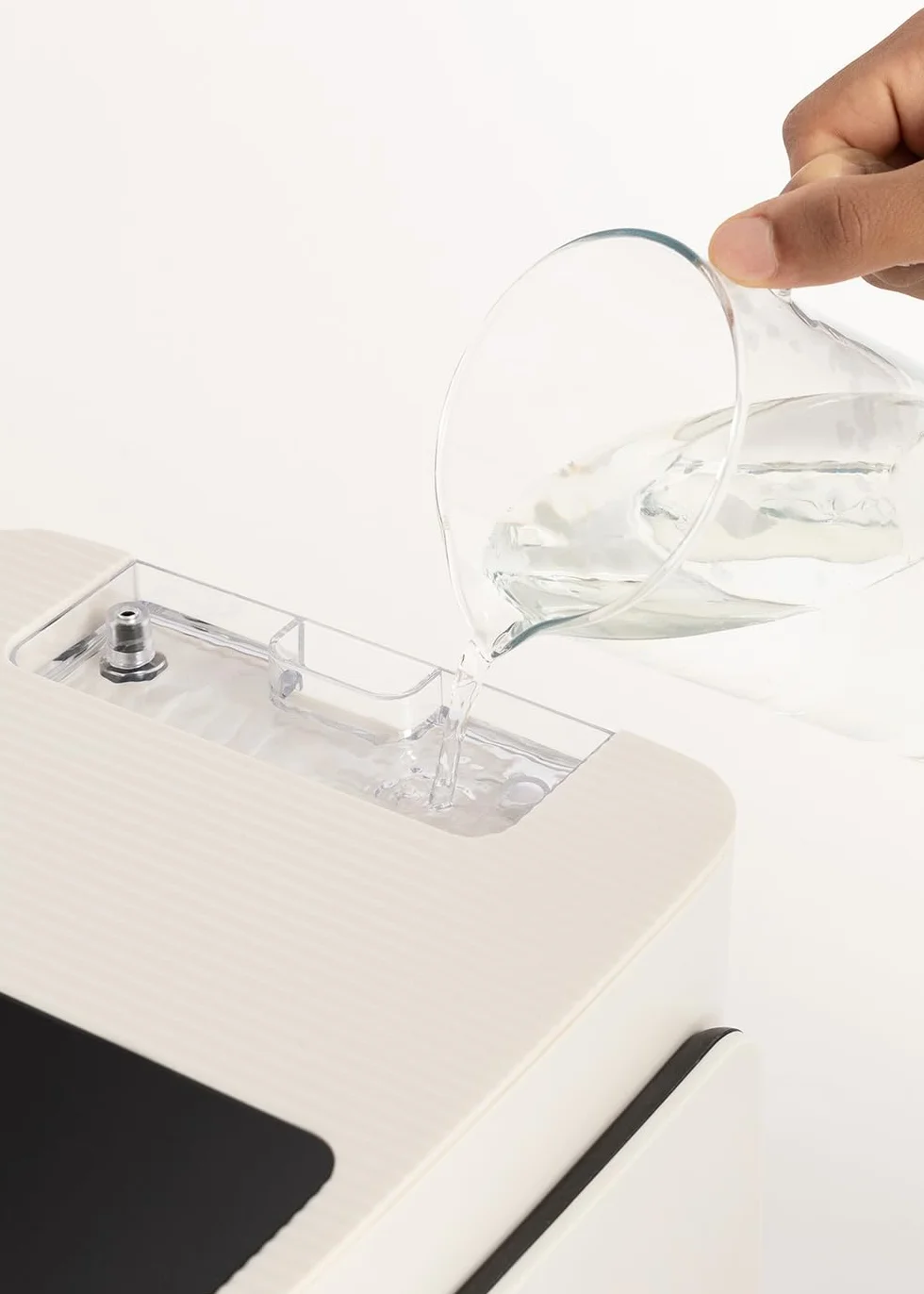 CREATE/AIR FRYER STUDIO CRYSTAL/Friggitrice senza olio 4,2 L con vaporizzatore d'acqua bianco panna/Capacità per 5-6 porzioni, 6 programmi, controllo di tempo e temperatura, 1300W