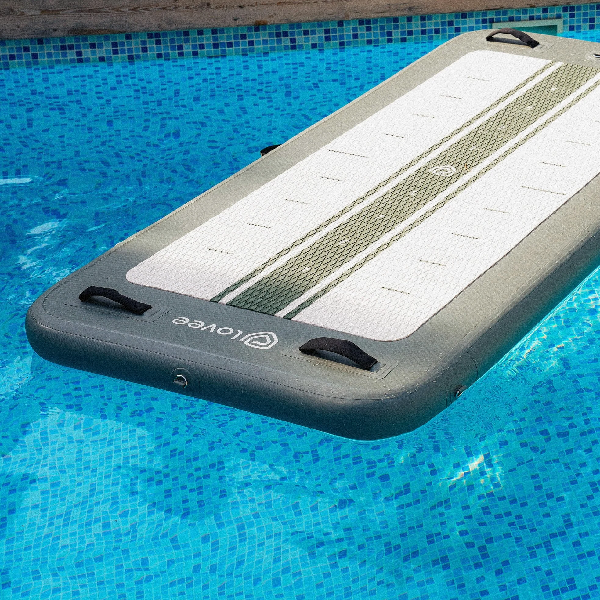 Lovee Materasso galleggiante Aquaboard grande tavola: 210 x 90 cm doppio uso: sport o relax struttura in PVC rinforzato di alta qualità verde oliva