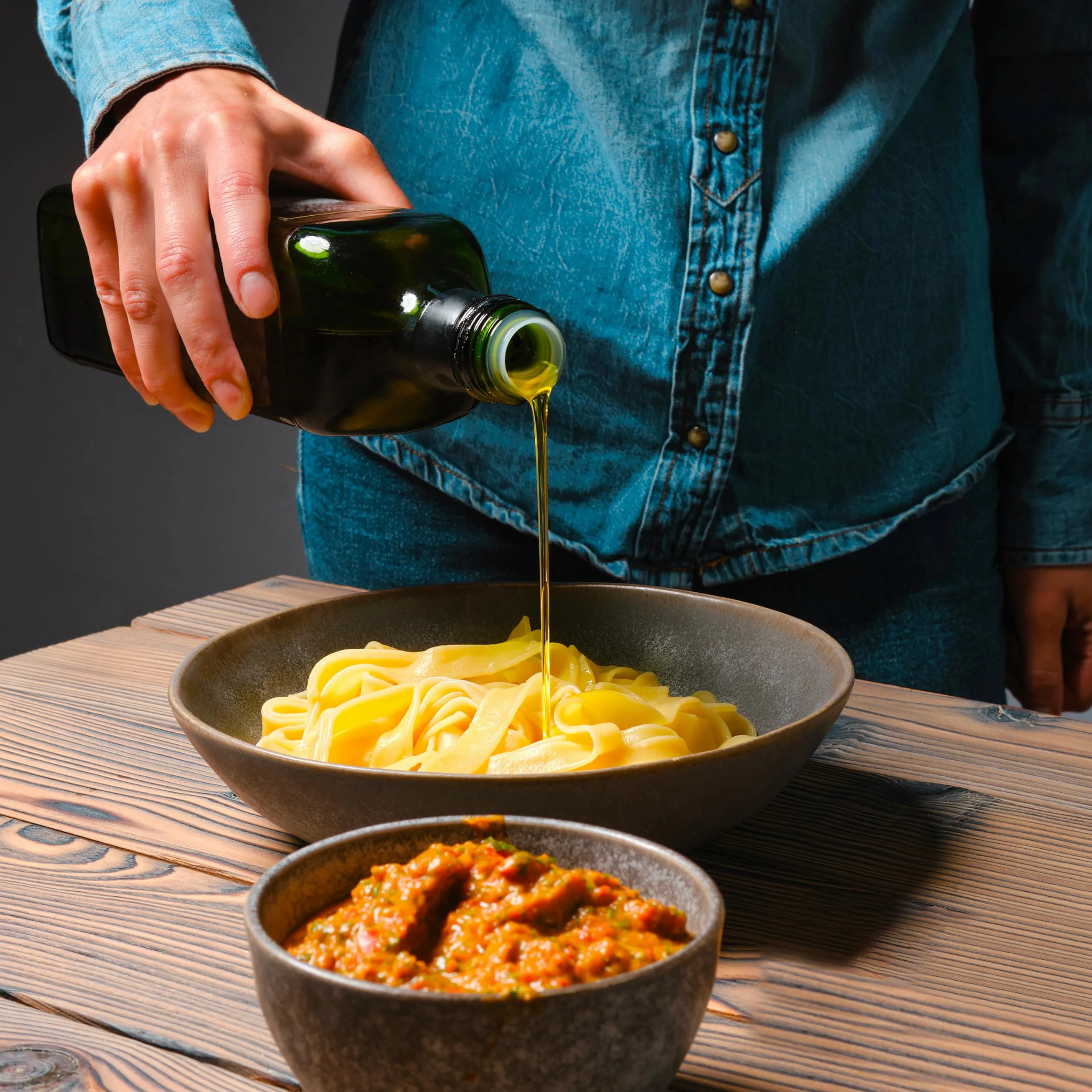 Set 6 Bottiglie Olio Marasca Scura 1 Litro con Tappo Salvagoccia per Olio, Liquori e Altri Liquidi