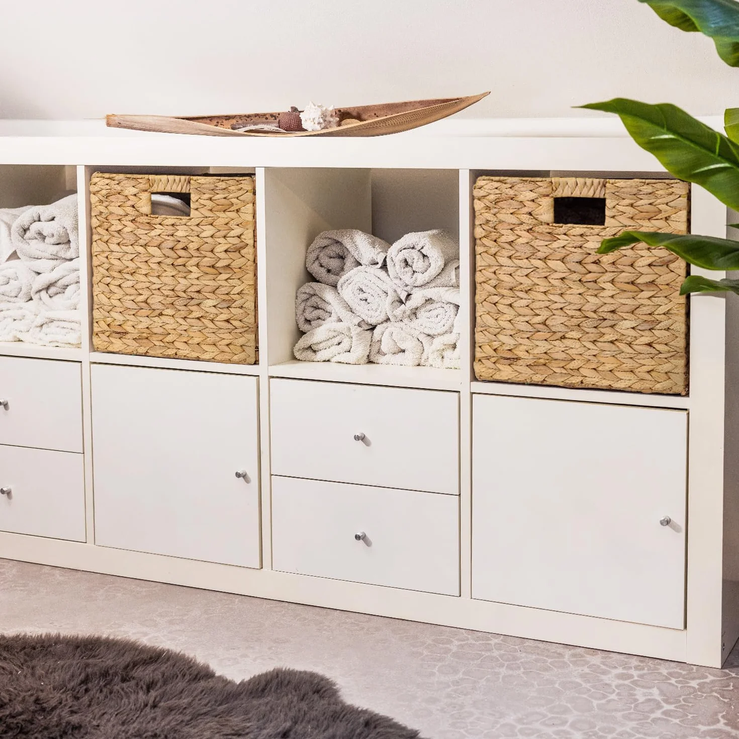 HMF Cestino portaoggetti da scaffale compatibile con Kallax, cestino intrecciato in giacinto d’acqua con manici, inserto per scaffali a cubi | Set da 2 | 32 x 34,5 x 32 cm | Naturale