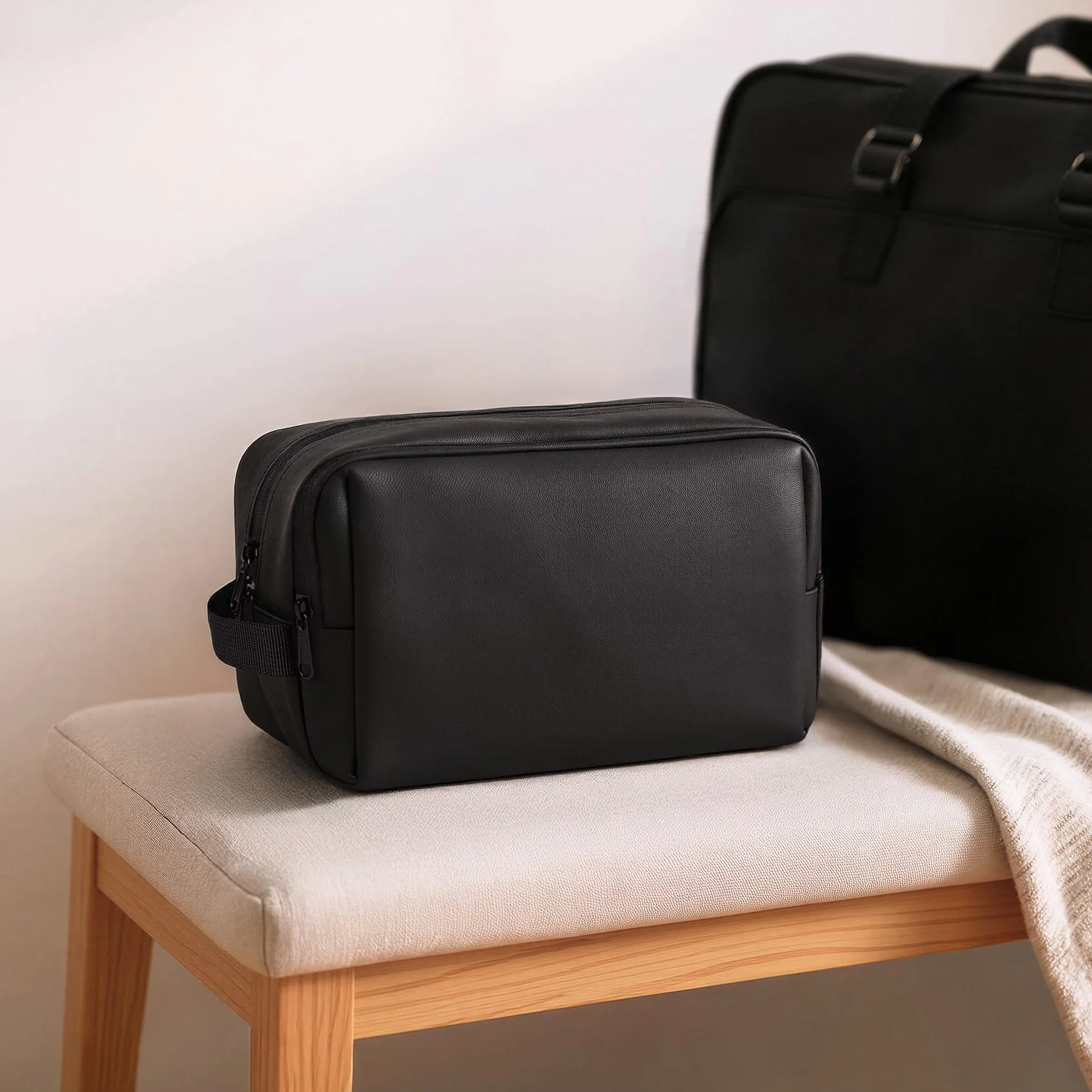Amazon Essentials Borsa da toilette da viaggio dopp kit grandi dimensioni 25,4 cm Nero