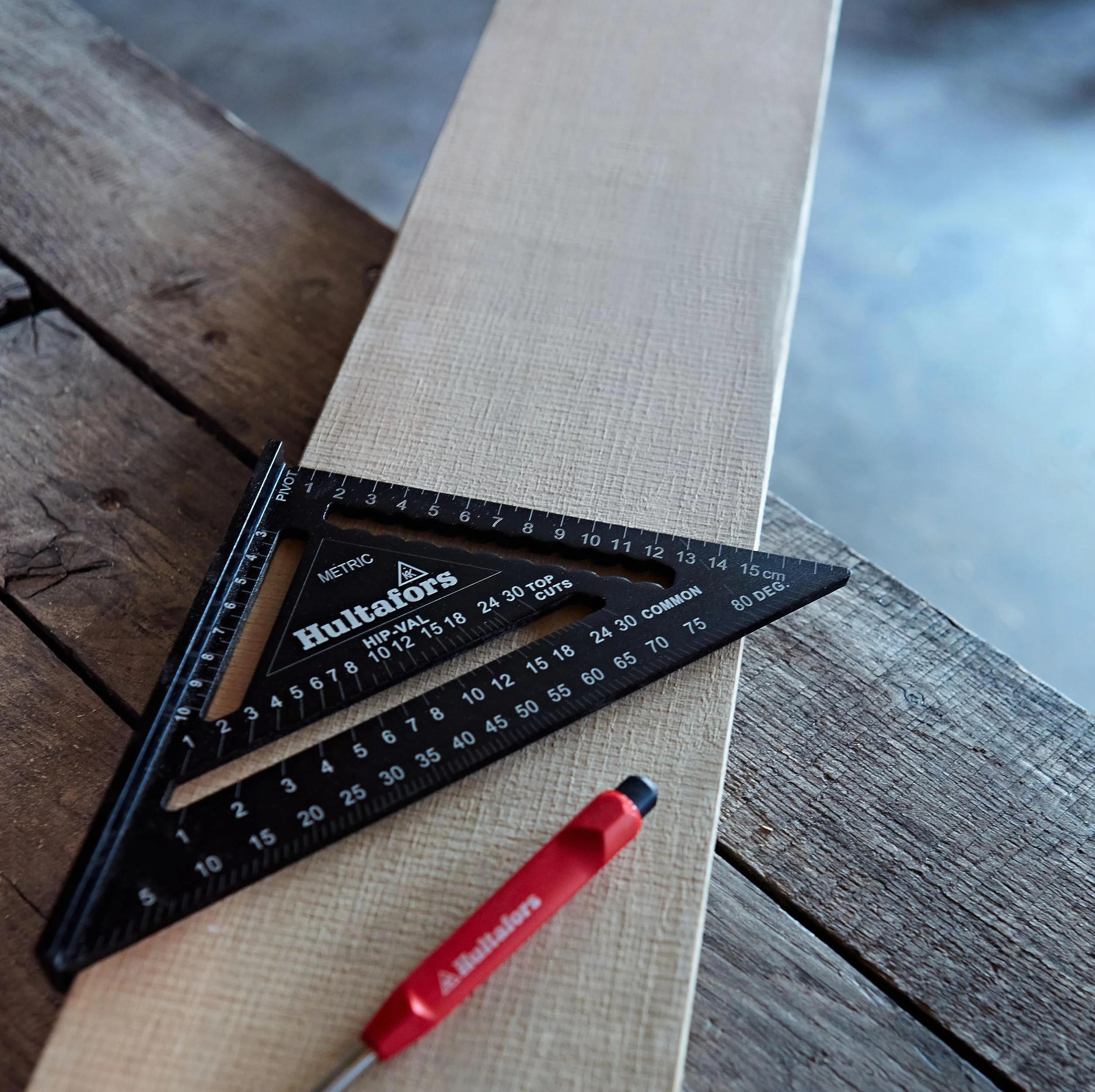 Squadra da carpentiere in alluminio Hultafors 5-in-1 180 mm fresata a CNC