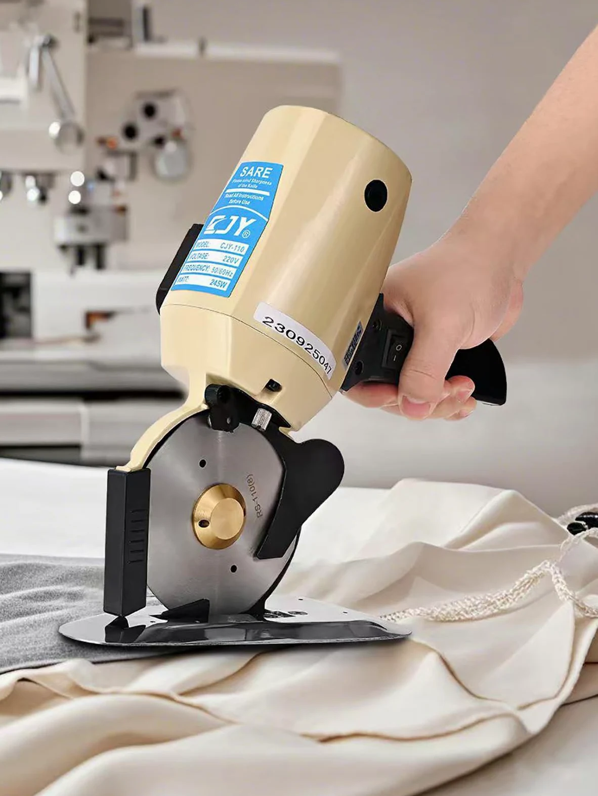 Taglierina elettrica rotativa per tessuti, 110 V, tagliatrice elettrica per tessuti, lama rotante da 10 cm, con affilatrice automatica per vestiti, tessuti, tappeti
