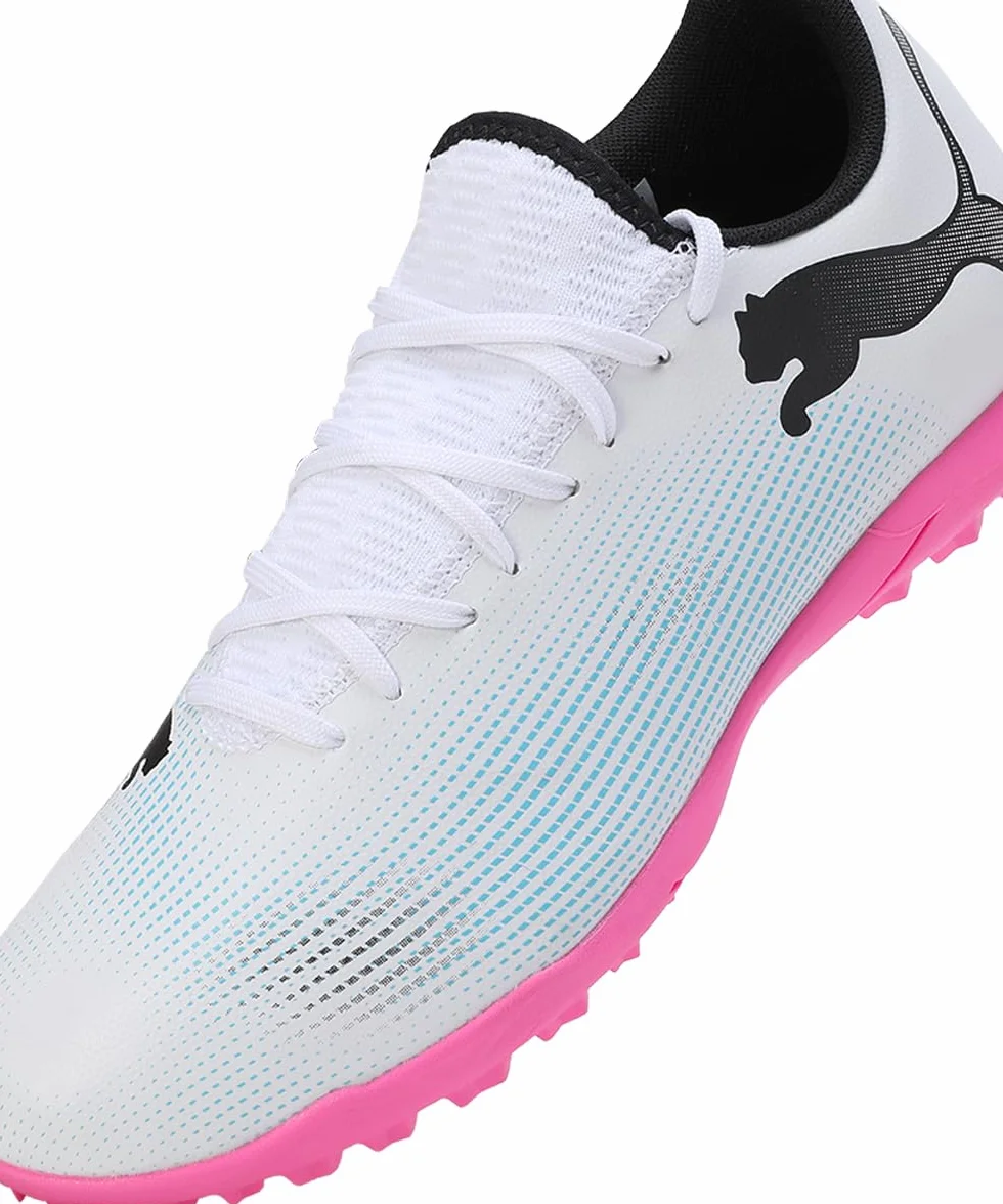Puma Future 7 Play TT Soccer ShoeUomo