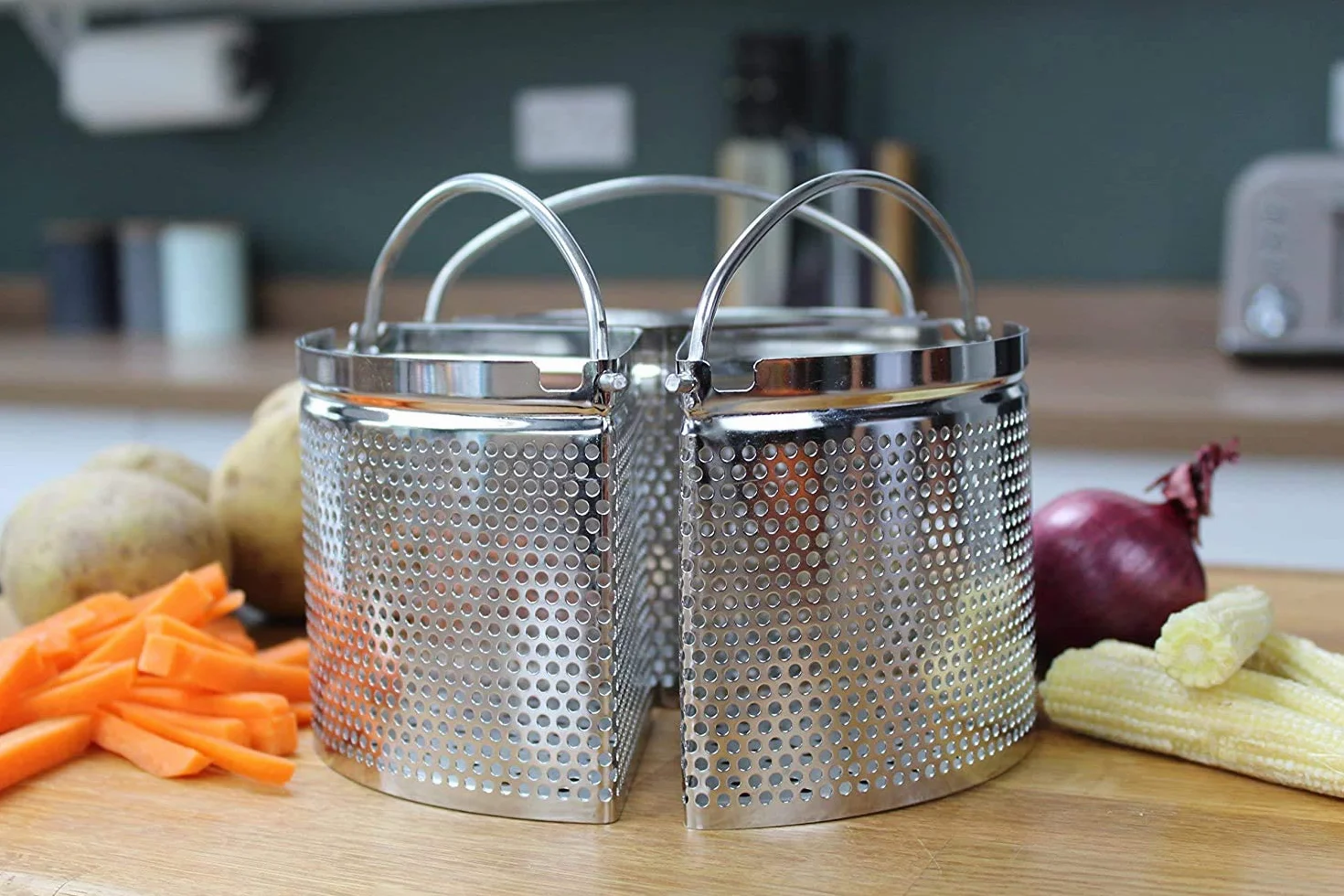 Saucepan Triple Divider And Separator Set - Saves Energy and Space When Cooking. Three Part Professional 18cm Stainless Steel Strainer. Vegetables, Potatoes, Mussels, Boiled Eggs. Pan Not Included.