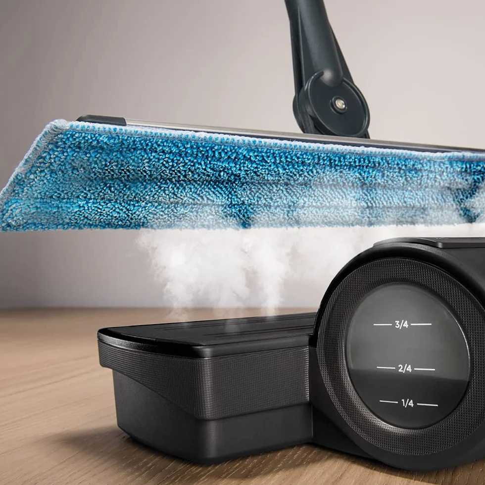Polti Moppy Black Premium, Lavapavimenti a Vapore Senza Cavo, per tutti i Pavimenti e le Superfici Verticali Lavabili, Potenza 1500 W, Capacità Serbatoio 0,7 L, Extra Panni in Dotazione, Nero