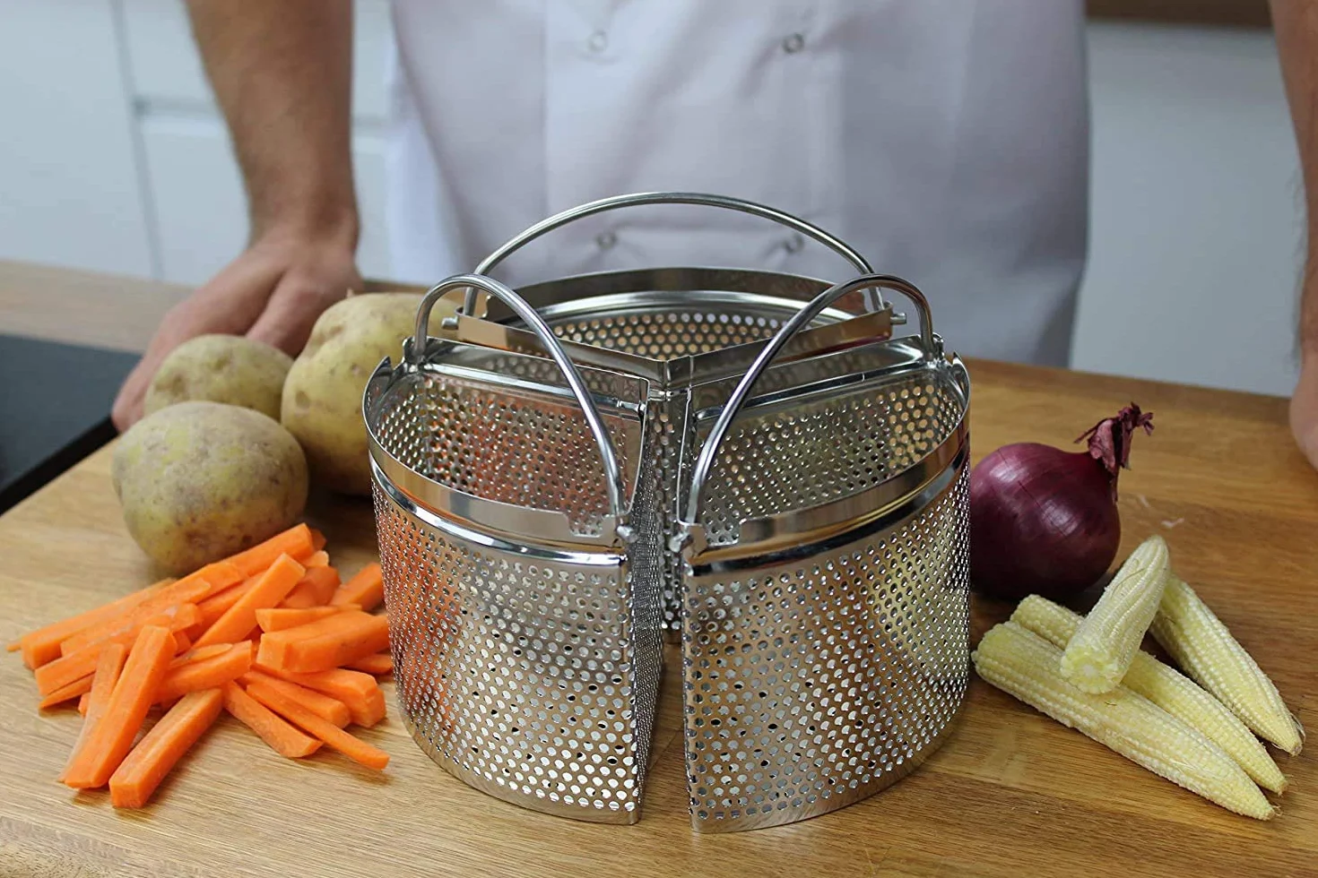 Saucepan Triple Divider And Separator Set - Saves Energy and Space When Cooking. Three Part Professional 18cm Stainless Steel Strainer. Vegetables, Potatoes, Mussels, Boiled Eggs. Pan Not Included.