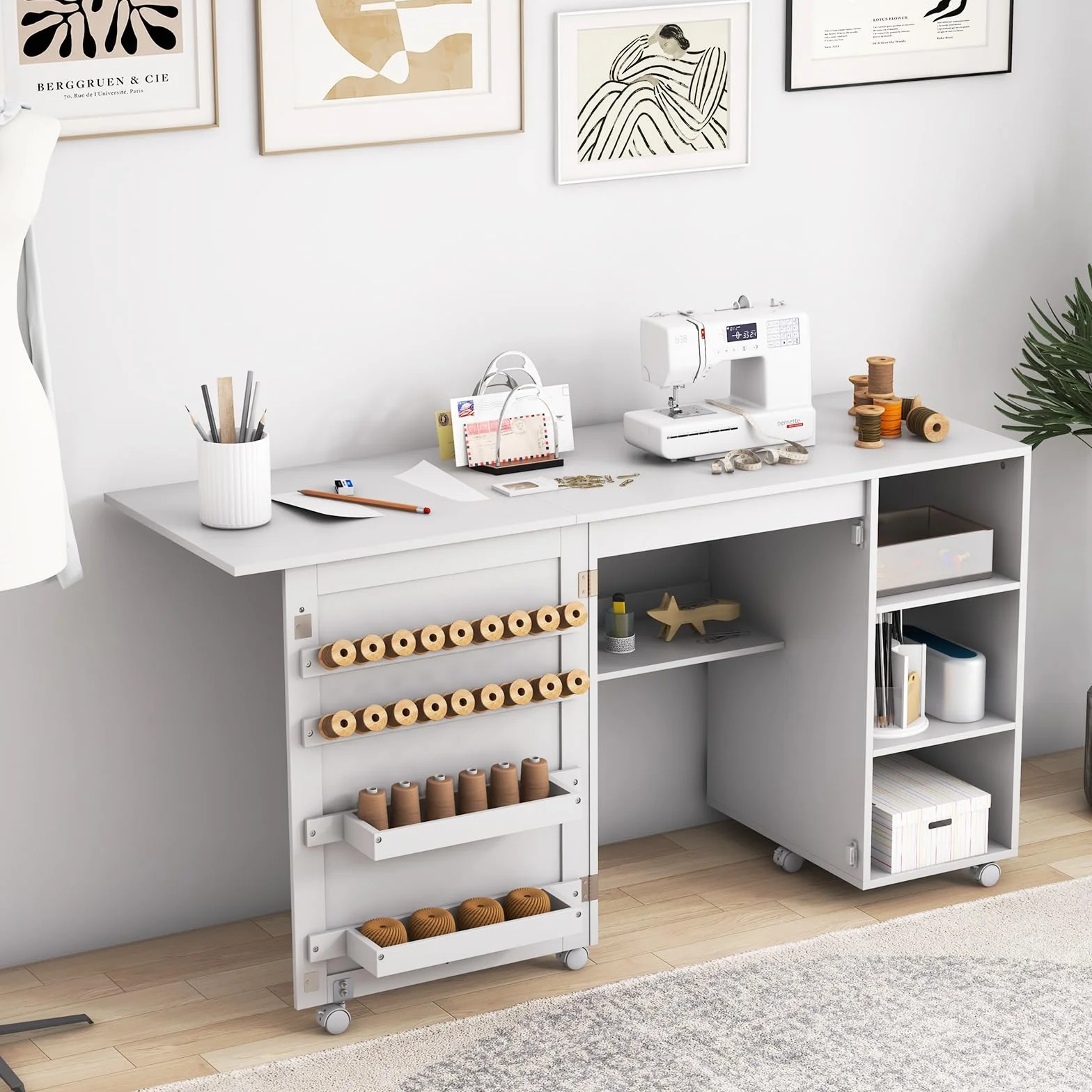 LIFEZEAL Mobile per Macchina da Cucire, Tavolo per Macchina da Cucire, con 4 Ripiani, 6 Ruote, 18 Ganci per Filo, 2 Mensole, Armadietto per Cucito, Salvaspazio, Moderno, Pieghevole, 146x50x78cm, Legno