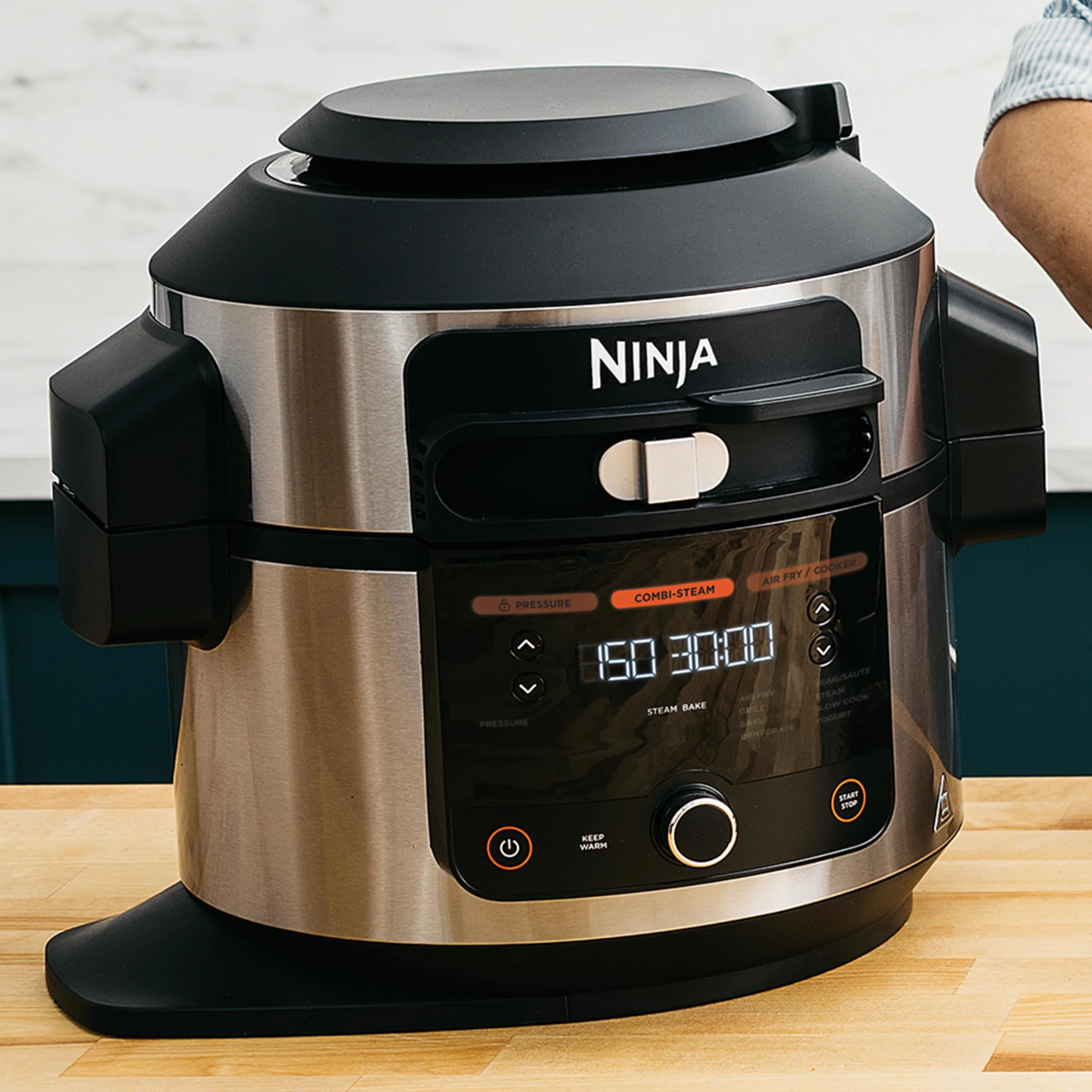 Ninja Foodi Multicooker SmartLid 6L Acciaio Inox 11 Funzioni Pentola a Pressione Friggitrice ad Aria Cottura a Vapore