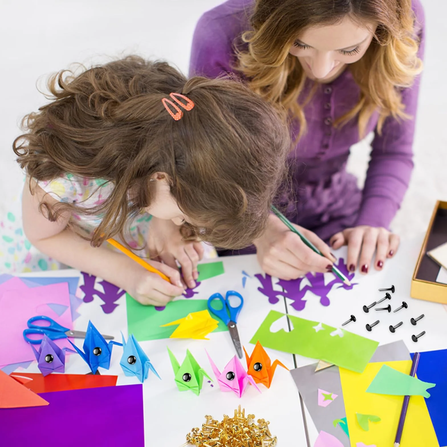 Mini Brads 100 szt. metalowe okrągłe główki do scrapbookingu, biura, DIY (czarny)