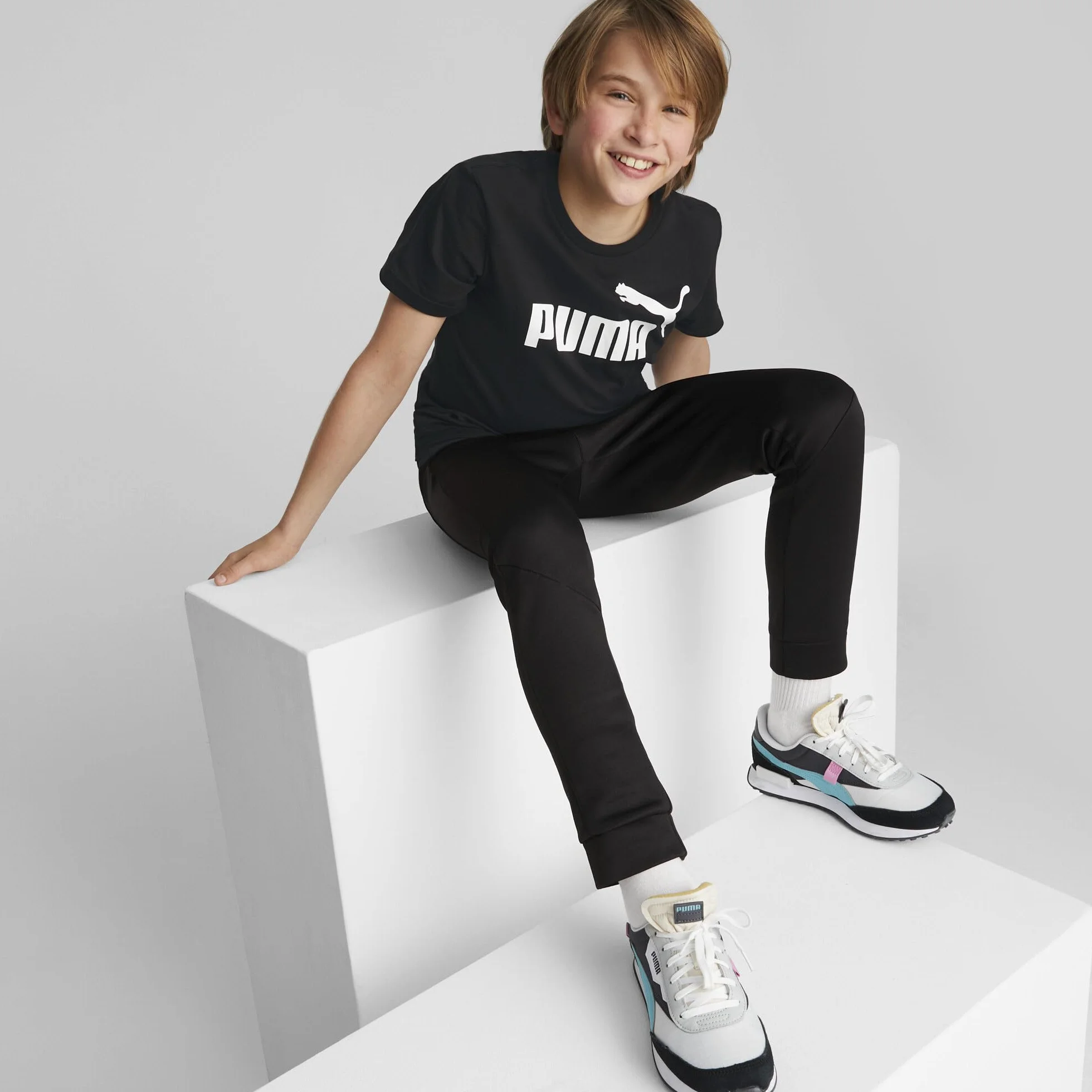 Puma Ess Logo Tee B Maglietta Bambini e Ragazzi