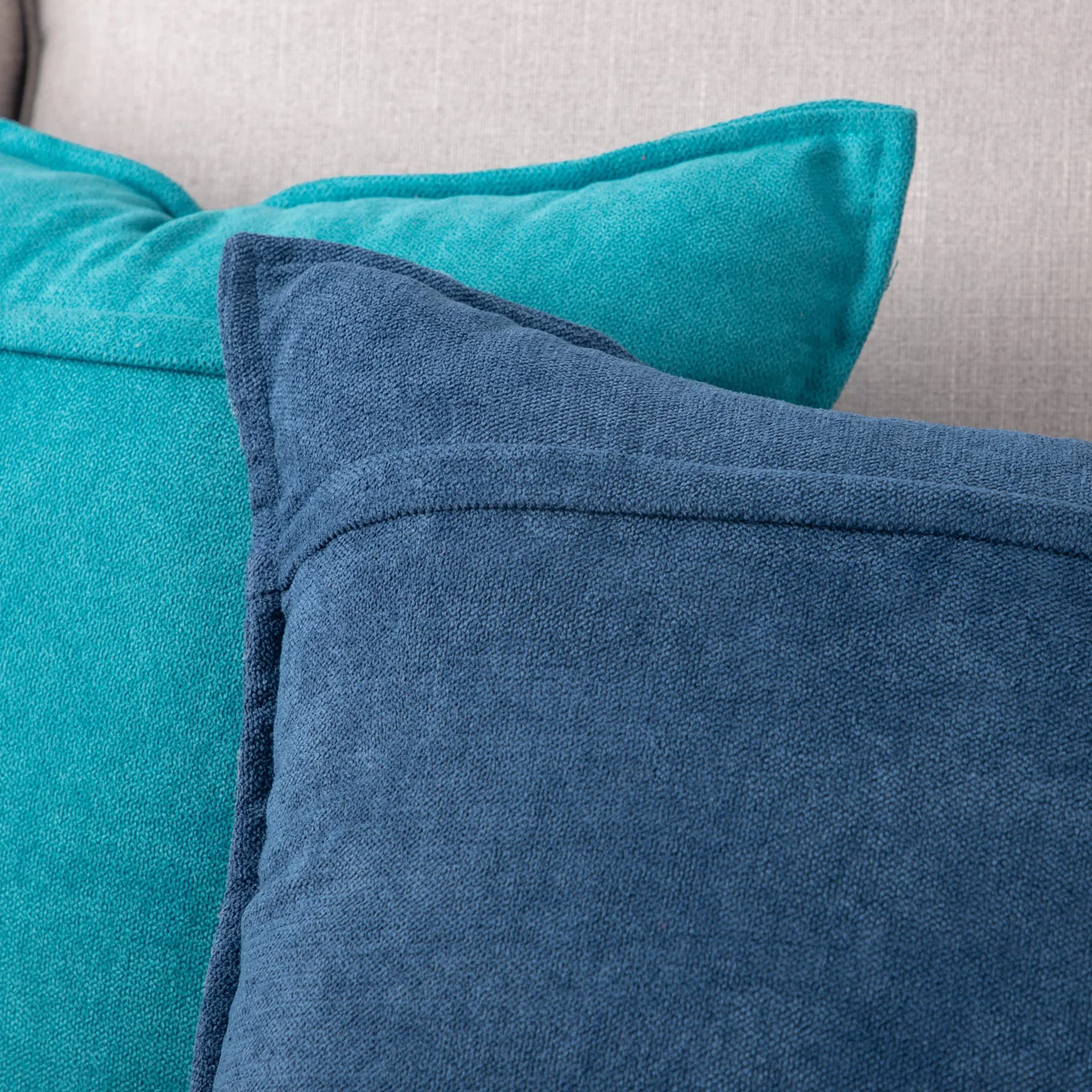 Madizz 2 Pezzi Federe Corto Ciniglia Copricuscini Morbido Decorativo Fodere per Cuscino Lusso Stile per Divano Camera da Letto Letto Blu Scuro Quadrate 50x50 cm