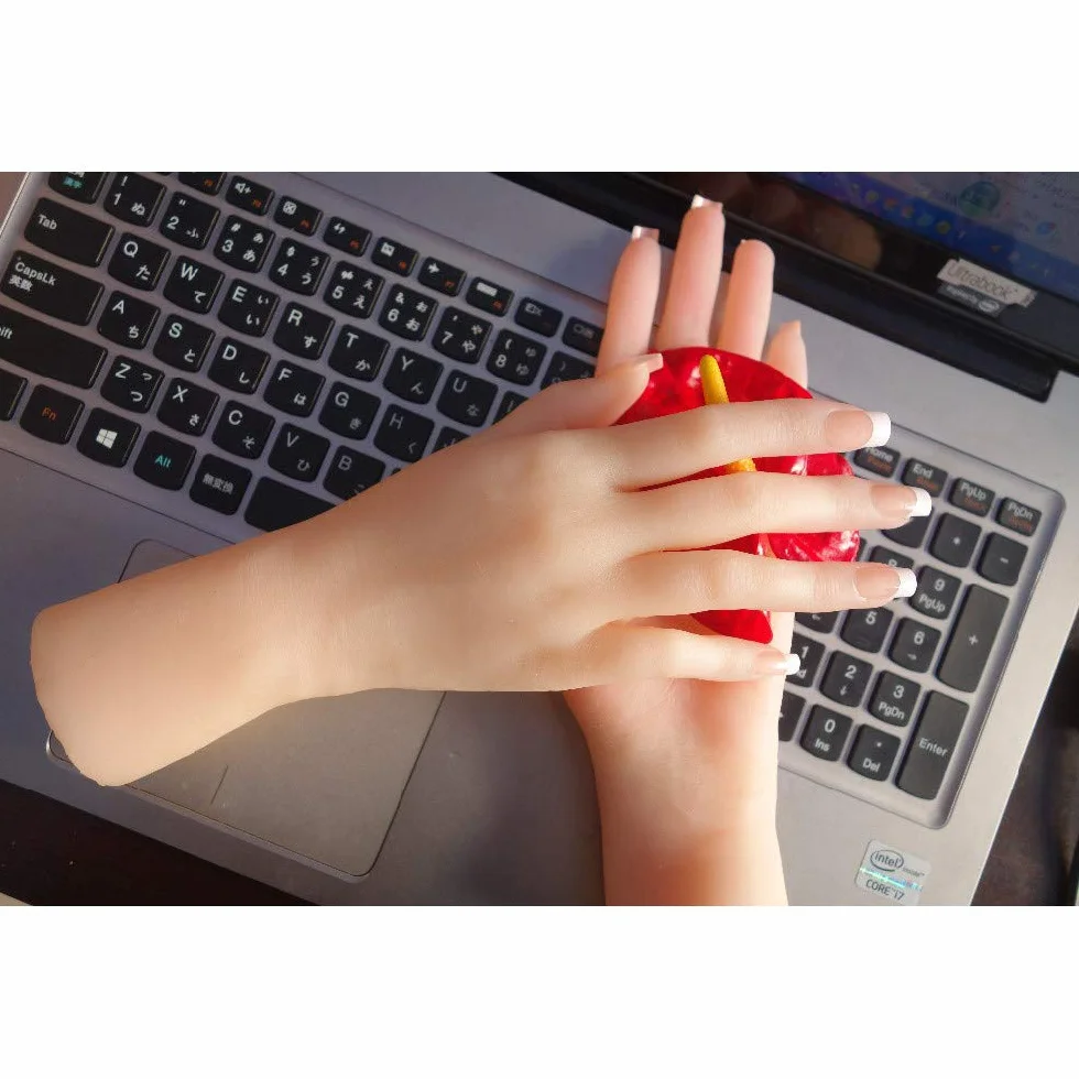 Piedi o mani in silicone, mano realistica in silicone, modello a mano in silicone, 1 paio di mani finte femminili a grandezza naturale in silicone morbido flessibile per anello braccialetto e Gl