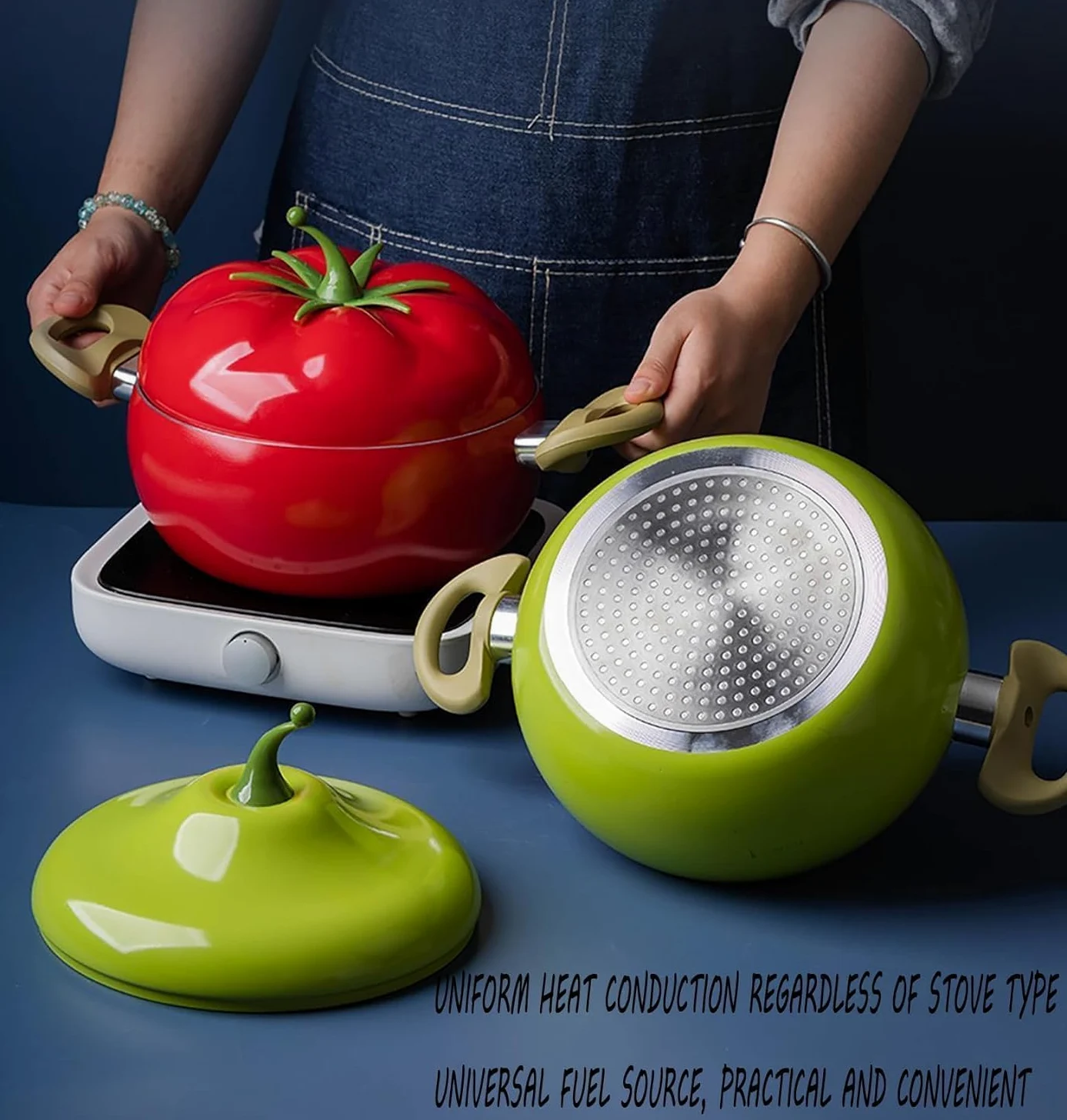 Pentola in Ghisa Smaltata con Coperchio - Design a Forma di Pomodoro, Pentola Antiaderente per Zuppe e Pasta, Uso Versatile, Adatta per Gas e Induzione