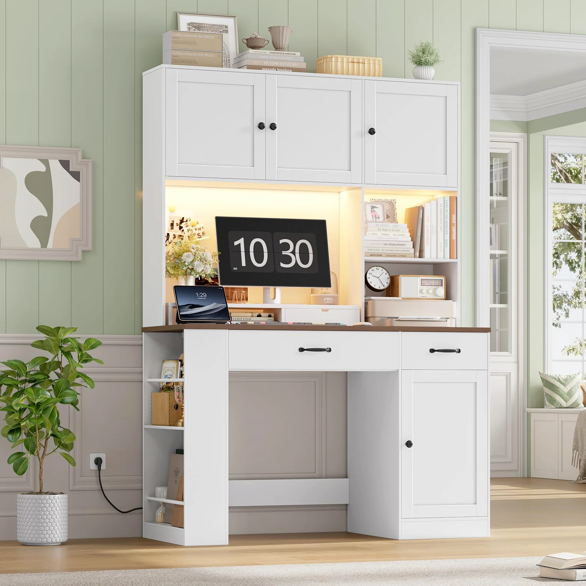 FirFurd 180cm Scrivania con Cassetti, Scrivania Gaming con Luci a LED e Prese, Scrivanie con 3 Ante, con Libreria a 2 Ripiani, Ripiani Regolabile, per Studio, Ufficio, Cameretta, 120x50x180cm, Bianco