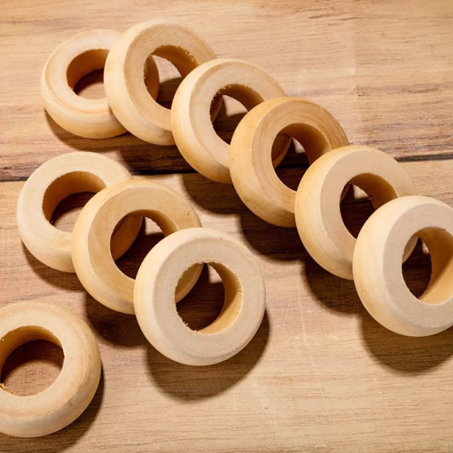 20 Pezzi Portatovaglioli in Legno, Sonwaha Decoro Artigianato Fatti a Mano Bellissimi Anelli Portatovaglioli per la Decorazione Della Tavola Regalo Feste di Natale Portatovaglioli in Legno