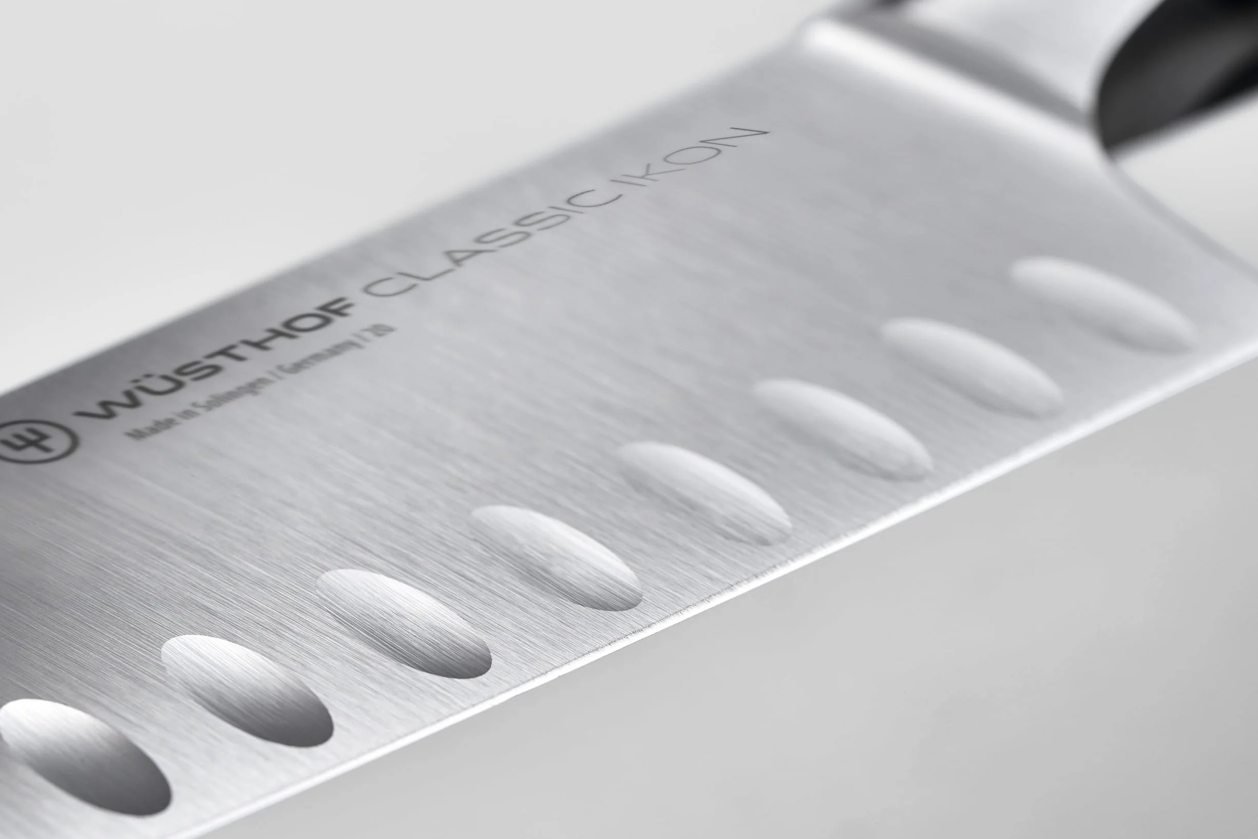 WÜSTHOF Classic Ikon Santoku 17 cm