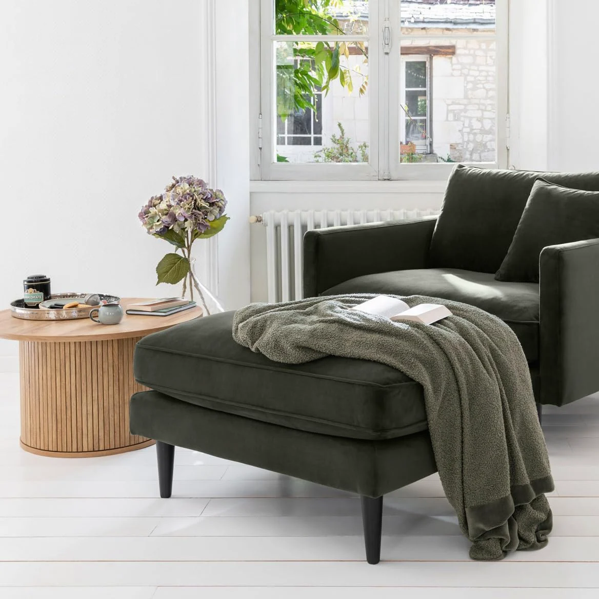 Atmosphera Interior Designer - Tavolino Colva con effetto legno - Tavolino laterale per camera da letto, soggiorno, ufficio - Piano idrorepellente - P70cm x H40cm