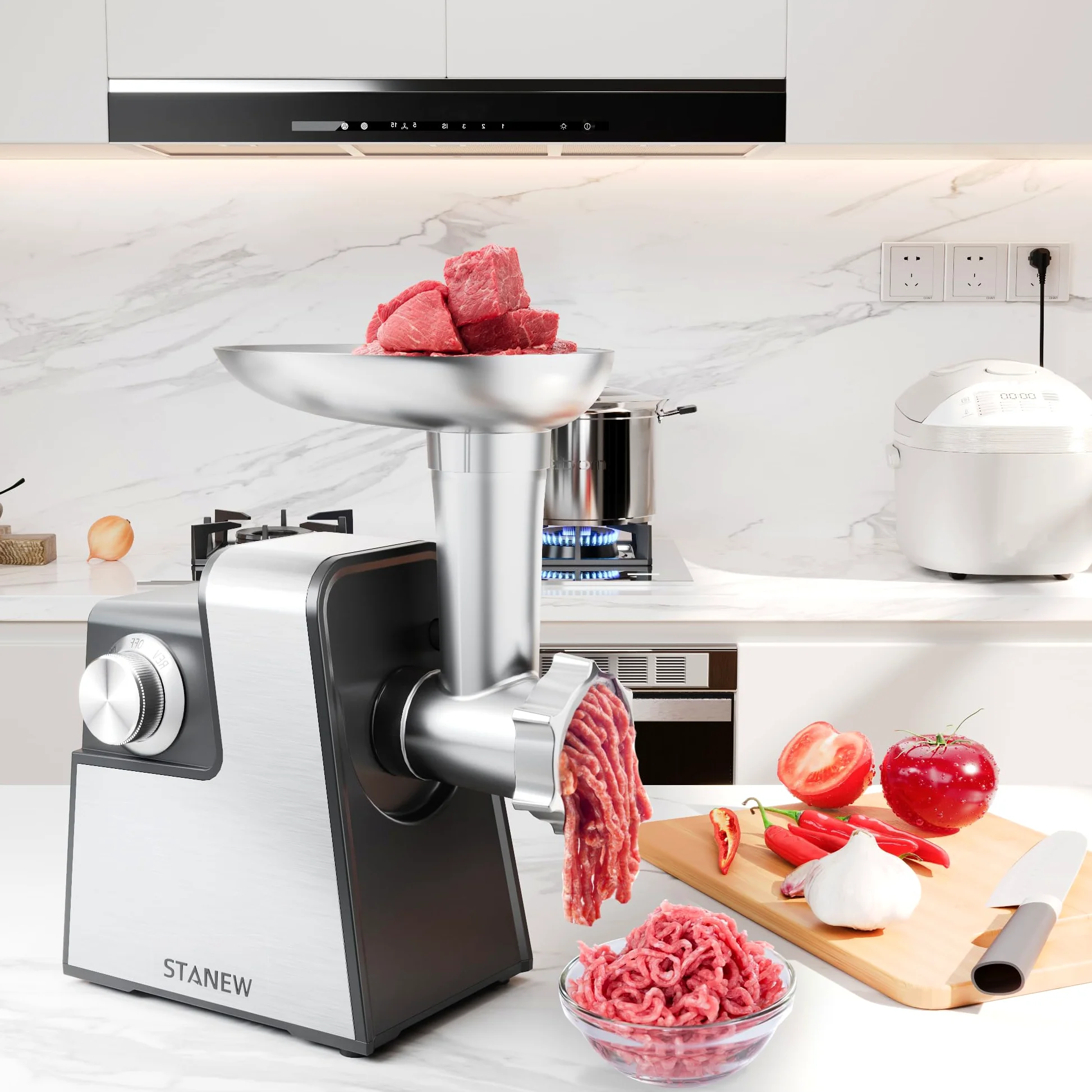 Tritacarne Elettrico STANEW 2500W - Robot da Cucina con 5 Lame Professionali (Taglio Onda/Grattugia) + Accessori Salsiccia/Biscotti, Design Compatto per Carne, Verdure e Formaggio